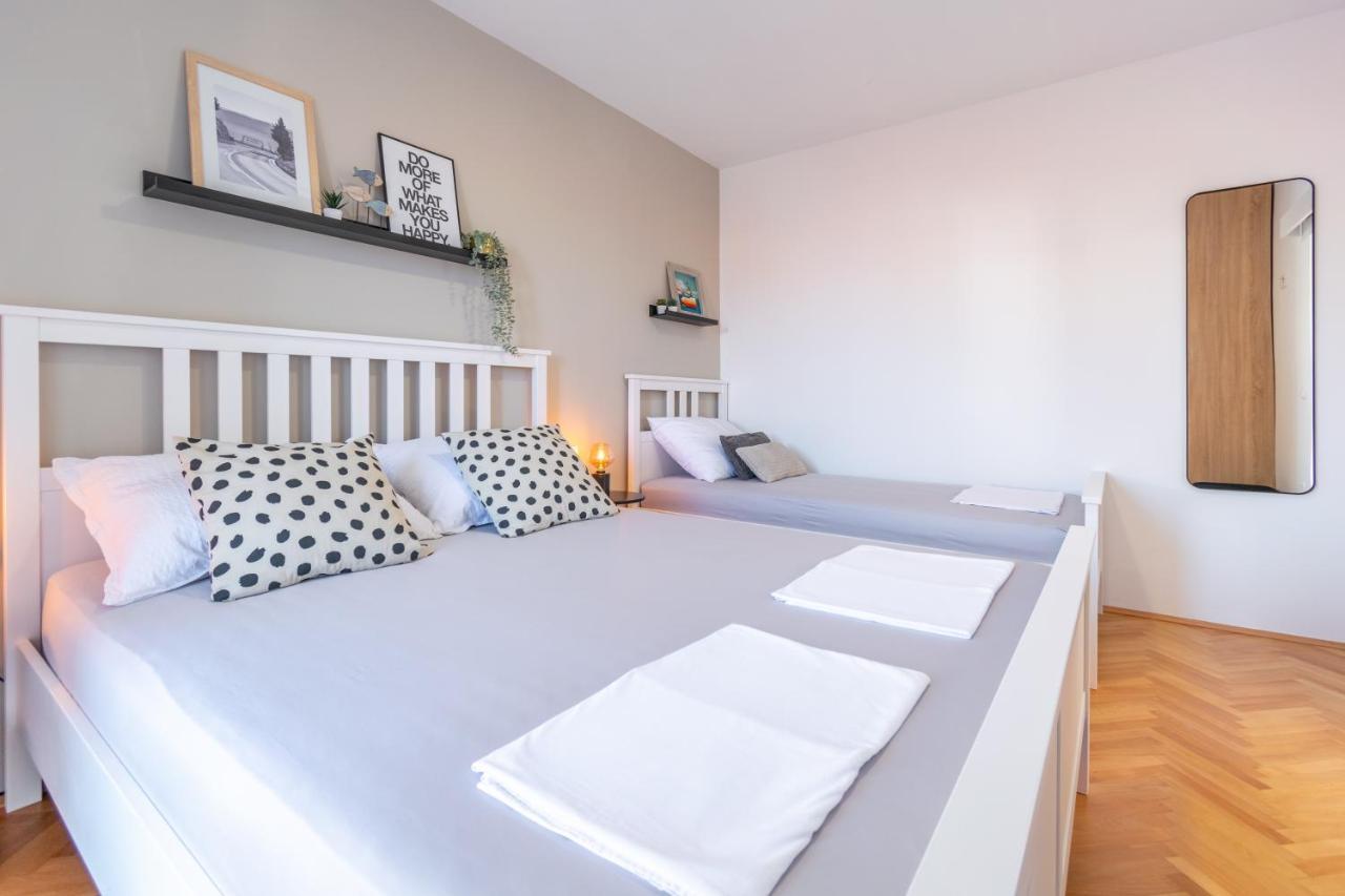 Apartmani Zora Makarska Exterior foto
