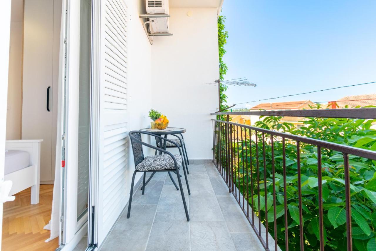 Apartmani Zora Makarska Exterior foto