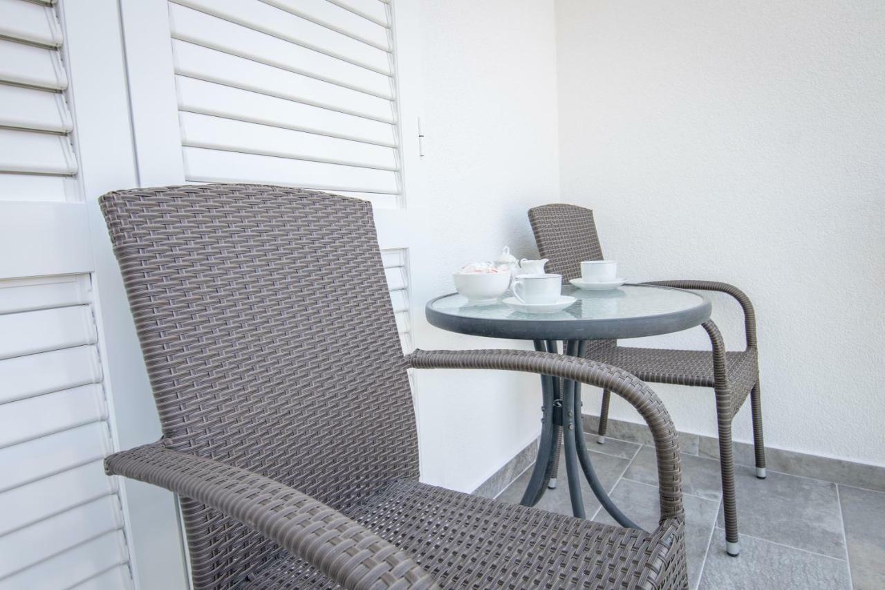 Apartmani Zora Makarska Exterior foto